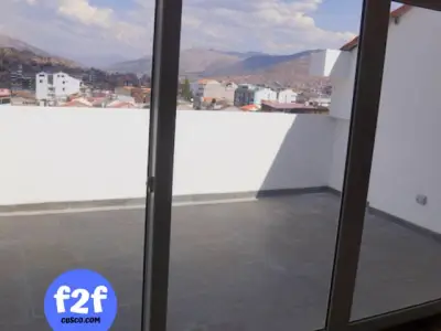 En Venta Penthouse Dúplex de LUJO en Urb. Magisterio, Cusco