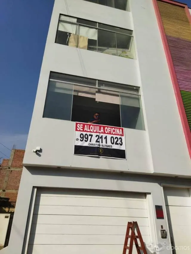 SE ALQUILA OFICINA EN PRIMER PISO, A ESPALDA DEL METRO DE SAN JUAN DE LURIGANCHO — foto 2