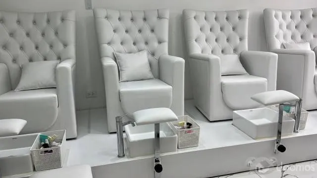 Traspaso Lujoso Salón De Belleza & Spa En Zona Financiera De San Isidro - 6