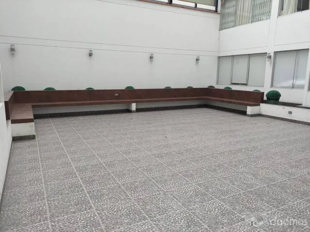 SE VENDE MODERNO DEPARTAMENTO EN BREÑA, LÍMITE CON PUEBLO LIBRE — foto 2