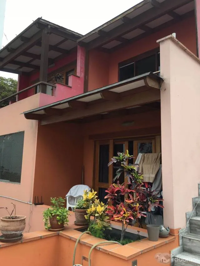 EDIFICIO EN VENTA DE 3 PISOS CON 4 DEPARTAMENTOS REMODELADOS — foto 4