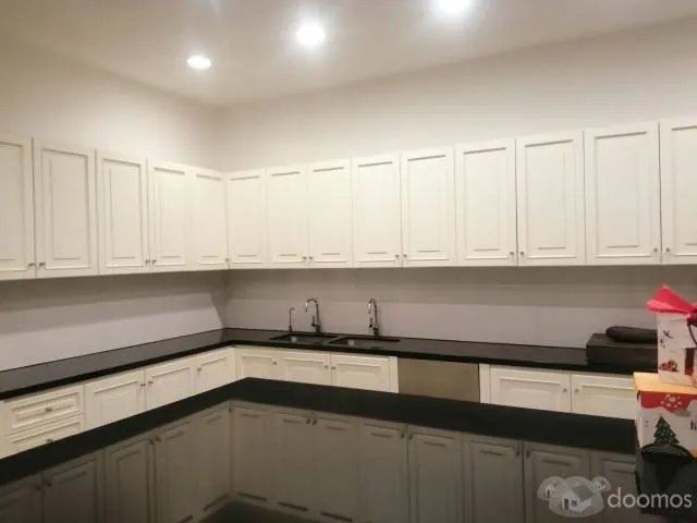 Surco  en venta  casa  en Circunvalación. El Golf o como terreno de 7,333 m2 con 1,850 m2 construidos, con 7  dormitorios — foto 3