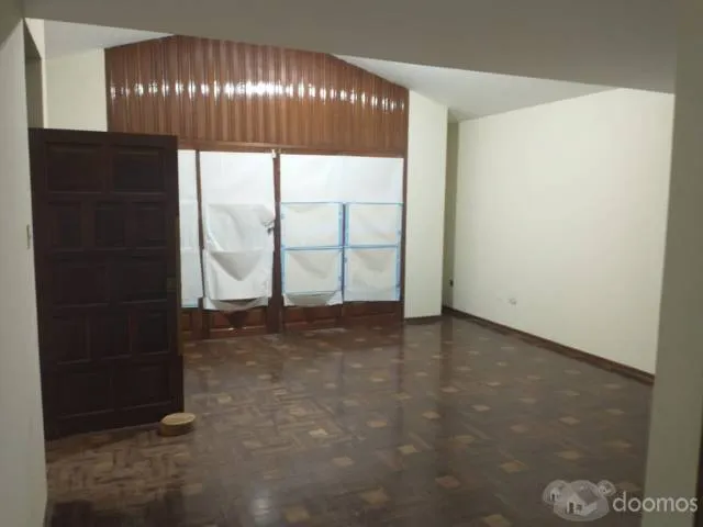 Alquilo Casa Para Empresas O Instituciones - 8
