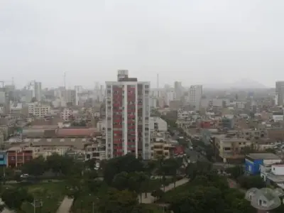 ALQUILO DEPARTAMENTO DE 78M2/3D VISTA PANORAMICA EN ZONA CENTRICA LINCE
