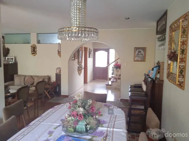 VENDO HERMOSA CASA CON PISCINA EN SAN ISIDRO — foto 13