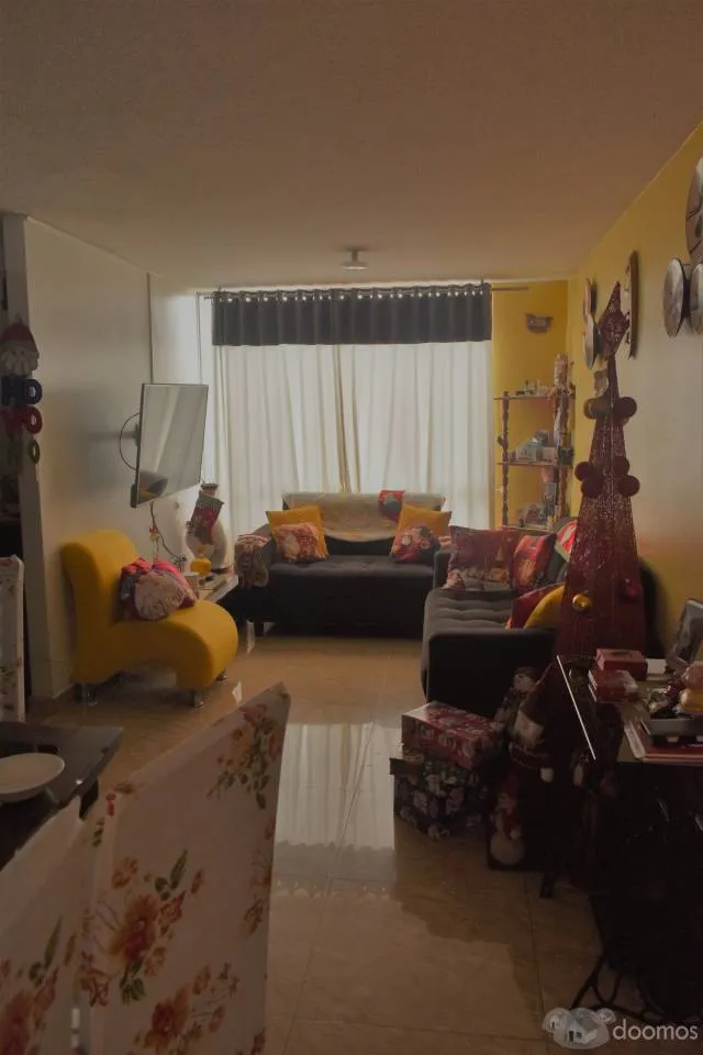 Departamento, excelente ubicación. Urb. Villa Sol - Condominio La Alborada, Distrito Los Olivos. Vista a áreas verdes y recreativas del interior. — foto 3