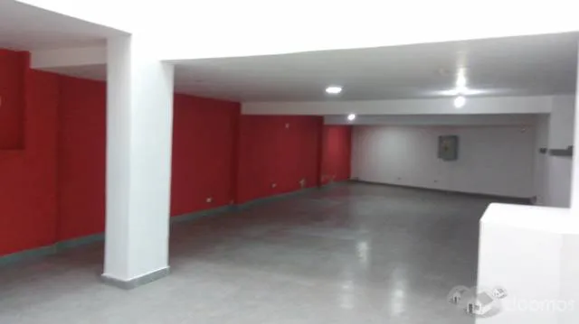 ALQUILO/VENDO/ LOCAL COMERCIAL / INDUSTRIAL 840 m2 COLONIAL 15 / 16 CERCADO LIMA — foto 2