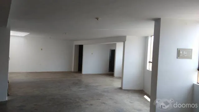 ALQUILO/VENDO/ LOCAL COMERCIAL / INDUSTRIAL 840 m2 COLONIAL 15 / 16 CERCADO LIMA — foto 6