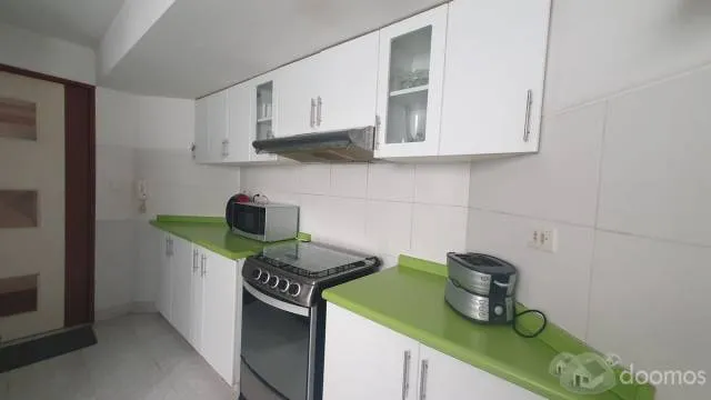 Vendo Acogedor Departamento en Zona Residencial de Miraflores, Cerca al Malecón. — foto 2