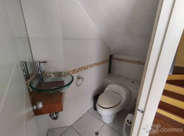 Se vende Dúplex en Calle Samuel Márquez en Miraflores - 12