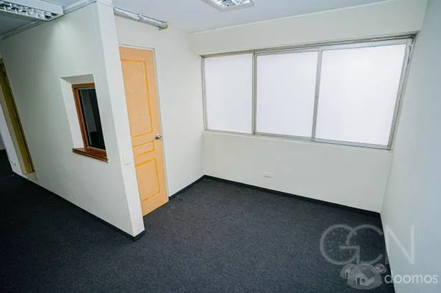 VENTA OFICINA CON VISTA AL Parque  San Isidro CERCA CON AV ARAMBURU Y PASEO DE LA REPUBLICA — foto 3