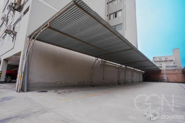 VENTA OFICINA CON VISTA AL Parque  San Isidro CERCA CON AV ARAMBURU Y PASEO DE LA REPUBLICA — foto 7