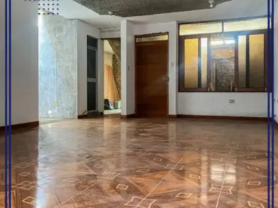 CASA EN VENTA EN SMP