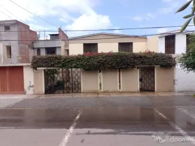 Vendo Linda Casa, Cercado – USD 270,000 Precio negociable