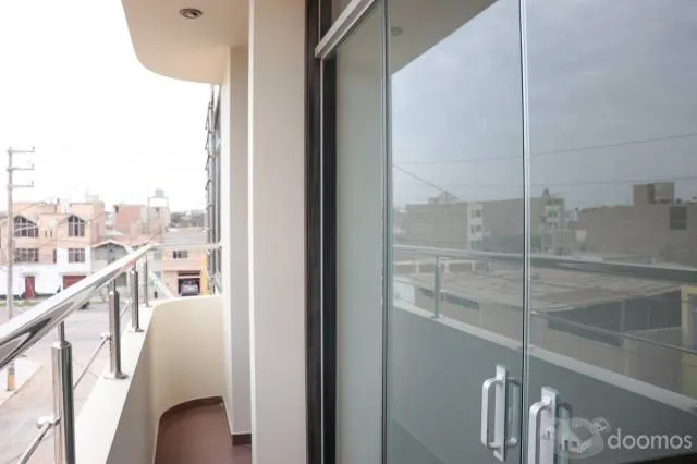 Bella y moderna casa ubicada cerca al Óvalo Santa Elena — foto 3