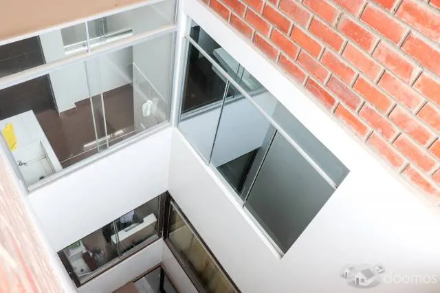 Bella y moderna casa ubicada cerca al Óvalo Santa Elena — foto 6