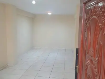 VENTA DPTO PRIMER PISO RAZURI - 120 M2