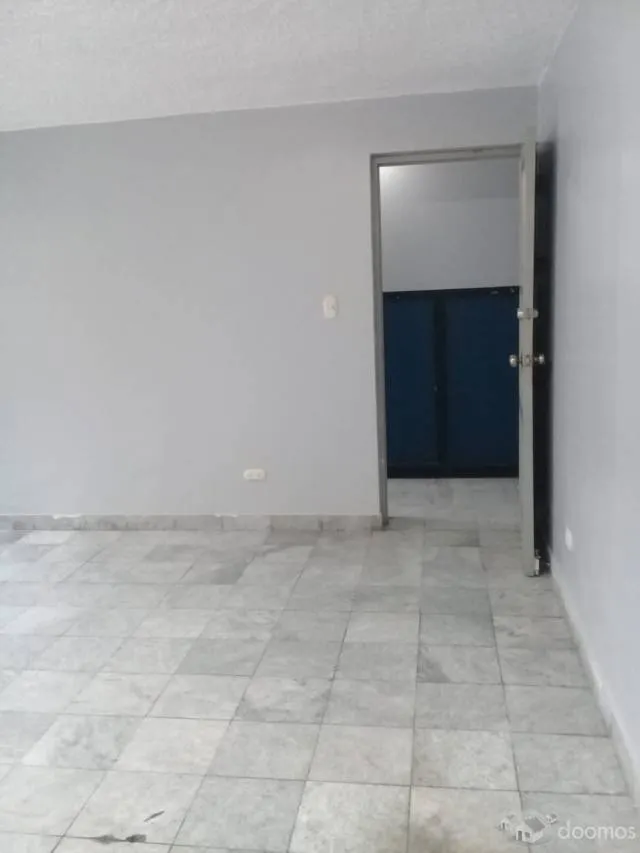ALMACEN EN SAN ISIDRO — foto 7
