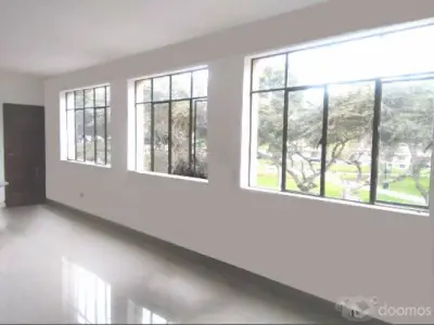 DEPARTAMENTO EN MIRAFLORES, LIMITE CON SURQUILLO