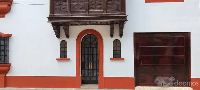 Amplia, elegante e imponente casa de 04 pisos totalmente remodelada - 4