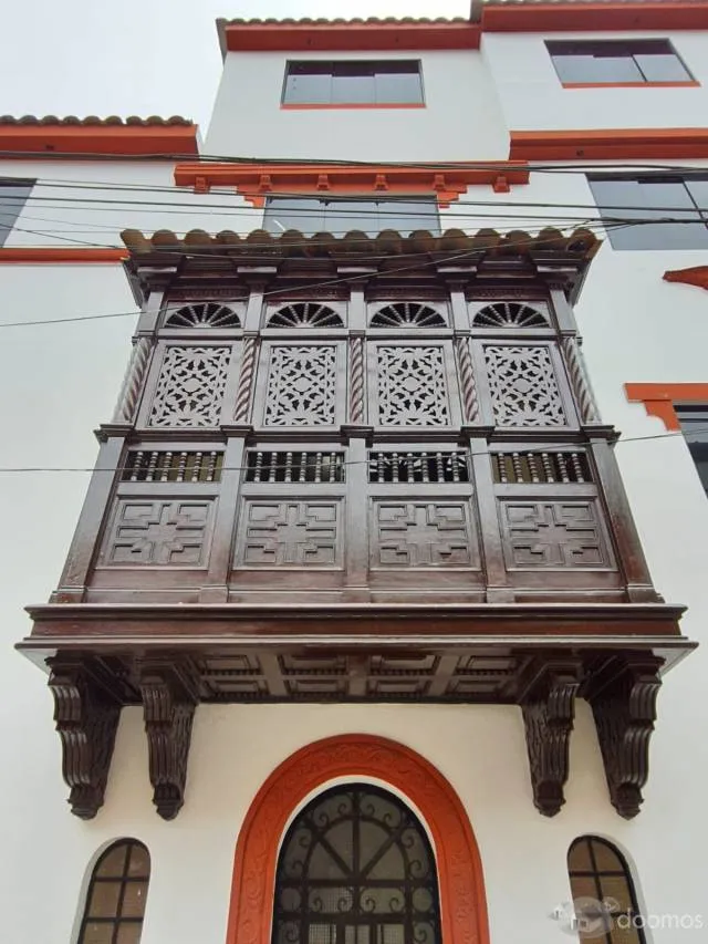 Amplia, elegante e imponente casa de 04 pisos totalmente remodelada - 5