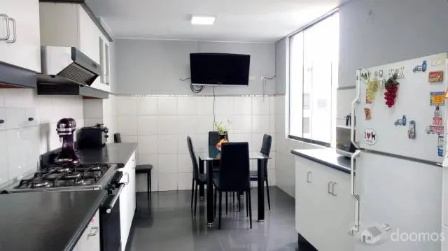 EN SAN BORJA SE VENDE BELLISIMO DEPARTAMENTO CÓDIGO KDV-844 / DUPLEX EN 5to PISO CON EXCELENTE ASCENSOR A LA PUERTA DEL DEPARTAMENTO — foto 10