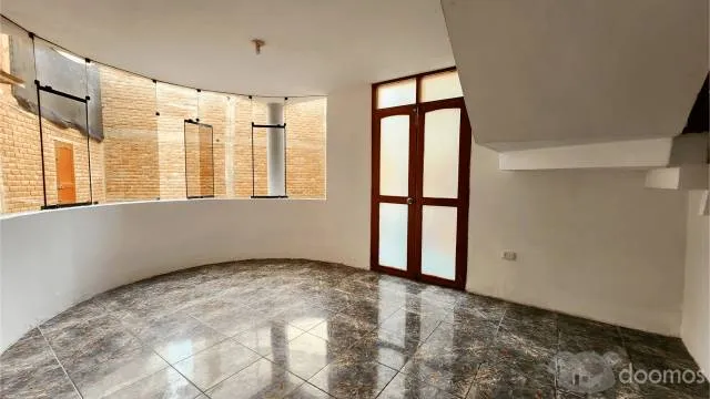 A 150 m de "Ucv", Vendo Casa 02 Pisos + Azotéa + Cochera Para 02 Camionetas — foto 5