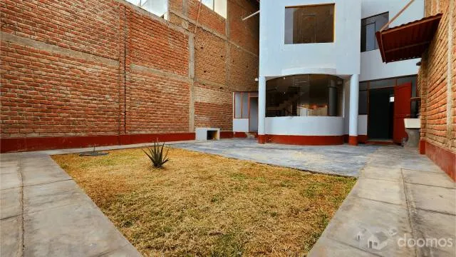 A 150 m de "Ucv", Vendo Casa 02 Pisos + Azotéa + Cochera Para 02 Camionetas — foto 8