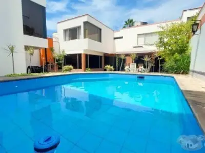 Venta de casa en Miraflores