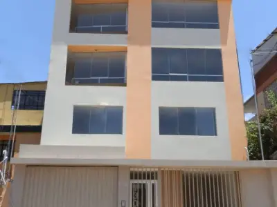 Vendo amplio departamento de estreno de 97m2 con vista a la calle