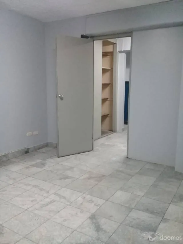 DEPOSITO EN SAN ISIDRO — foto 7