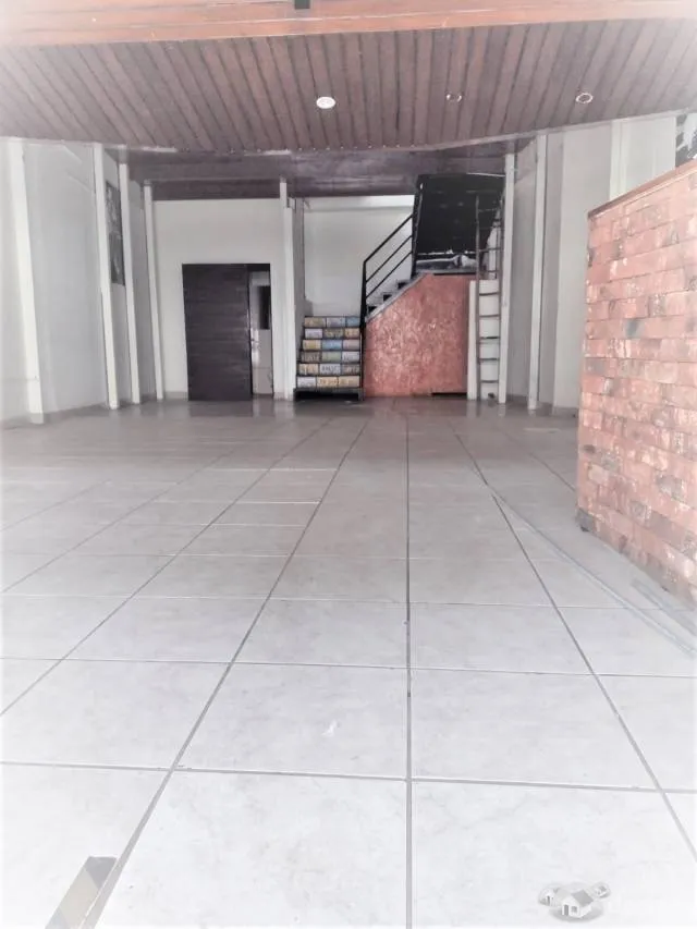 Alquilo Local Comercial a menos de una cuadra de la Plaza de Armas de Cajamarca - 4