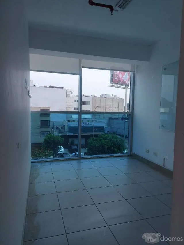 ALQUILER DE LOCAL COMERCIAL — foto 4