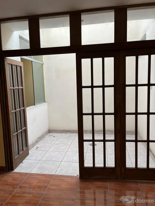 REMATO CASA EN CARABAYLLO — foto 3