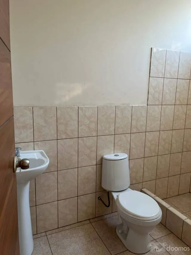 REMATO CASA EN CARABAYLLO — foto 4