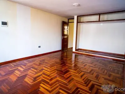 SE VENDE DEPARTAMENTO 2DO PISO - SANTA MARIA V ETAPA