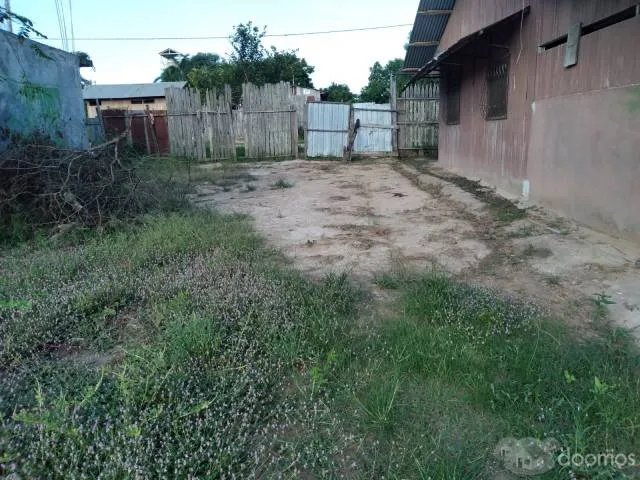 Casa con terreno comercial 1200 m2 - 8