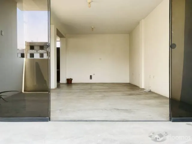 Casa para Oficina en Avenida Los Alisos frente paradero Metropolitano — foto 2