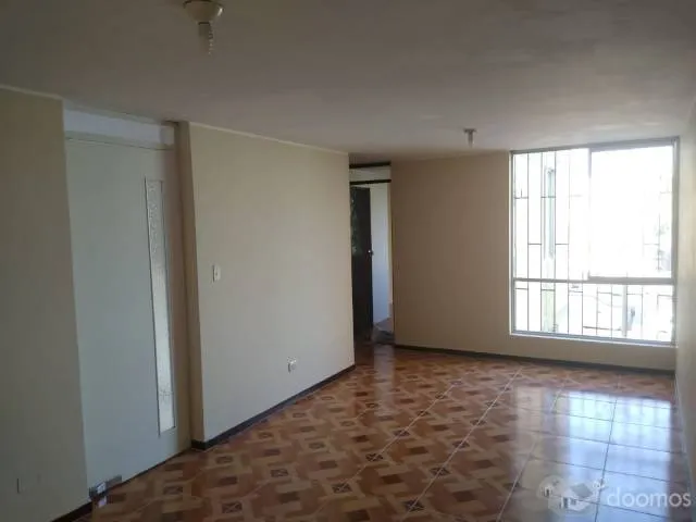 vendo departamento renovado en plena avenida y cerca al aeropuerto. trato directo. negociable. — foto 2