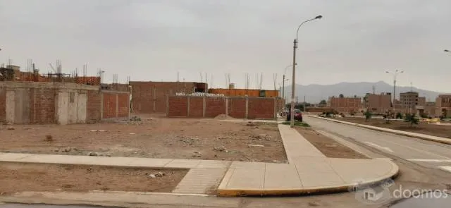 SE VENDE TERRENO EN ESQUINA FRENTE A PARQUE EN CARABAYLLO — foto 2