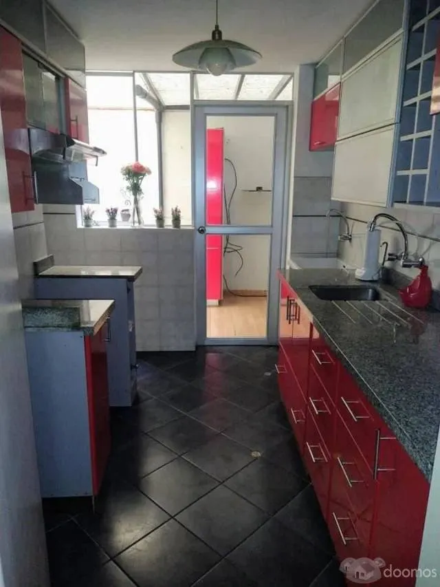 Venta de Departamento en 1er Piso y Estacionamiento, Frente a Parque en Lince — foto 4