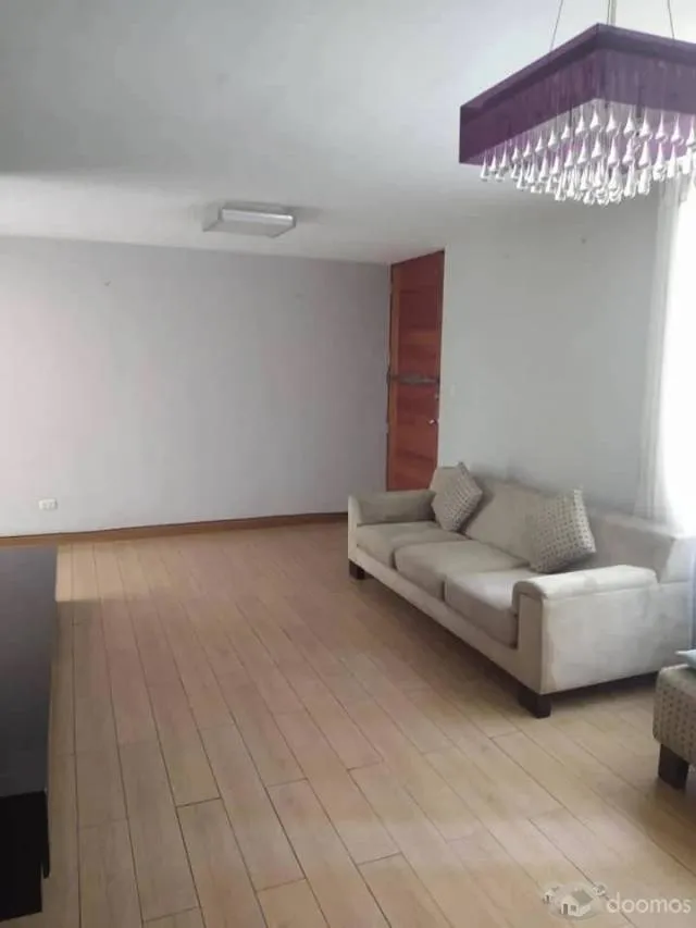 Venta de Departamento en 1er Piso y Estacionamiento, Frente a Parque en Lince — foto 5