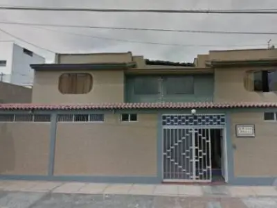 SE VENDE CASA COMO TERRENO