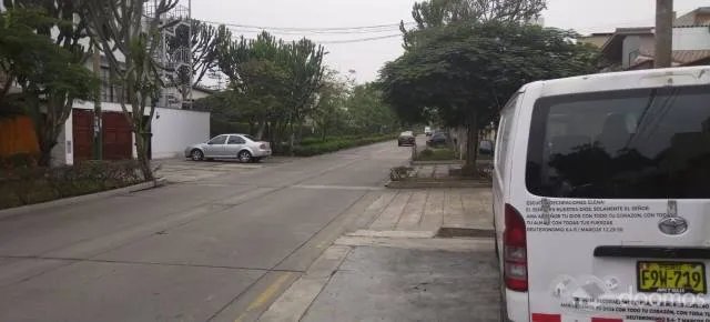 SE VENDE CASA COMO TERRENO — foto 2