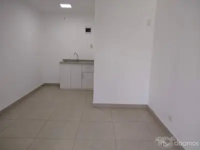 Alquilo Oficina en Av. Javier prado La Molina
