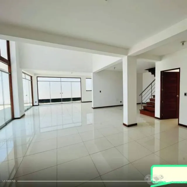 ¡  CASA DE ESTRENO EN VENTA ! — foto 2