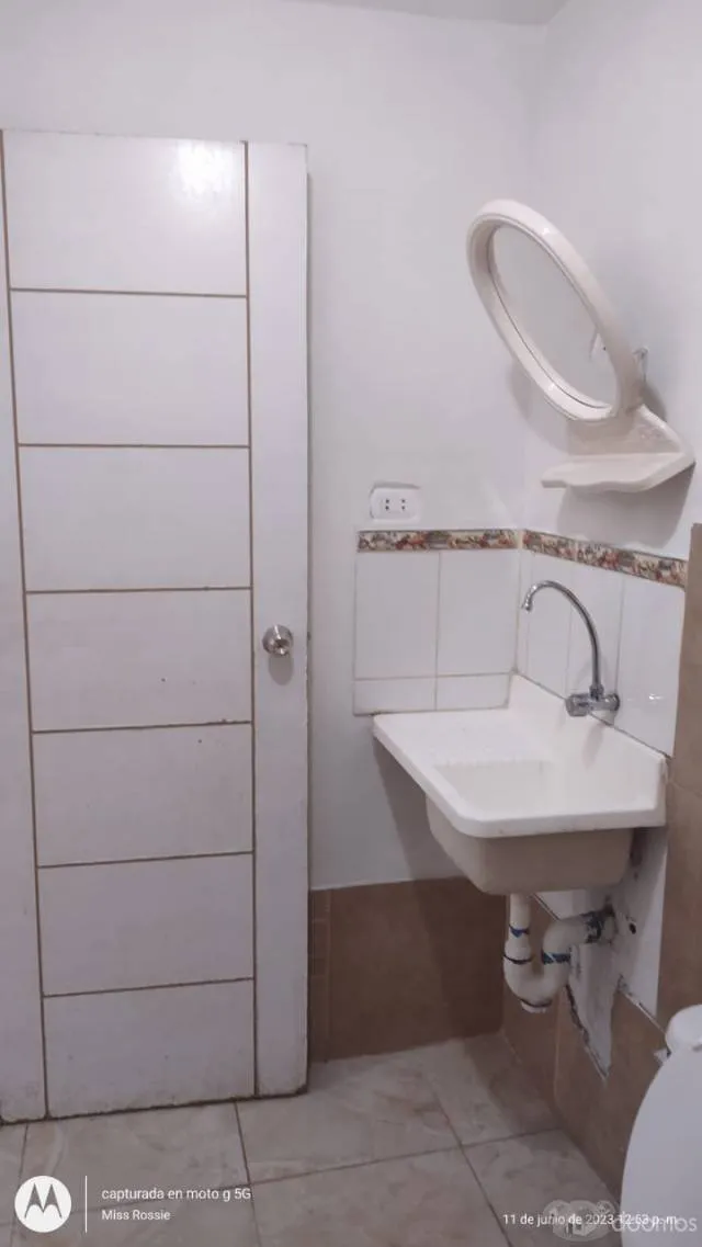 ALQUILO AMPLIA HABITACIÓN TIPO MINIDEPARTAMENTO EN TERCER PISO ALQUILO AMPLIA HABITACIÓN POR ESTRENAR CON BAÑO INCORPORADO, LAVADERO. EN TERCER PISO. — foto 8