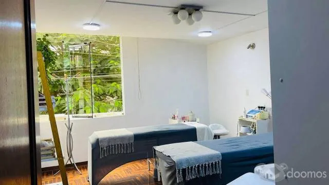 ¡Excelente Oportunidad de Alquiler! Amplio Local Comercial en 2do Piso, Ubicación Estratégica en Trujillo - 7