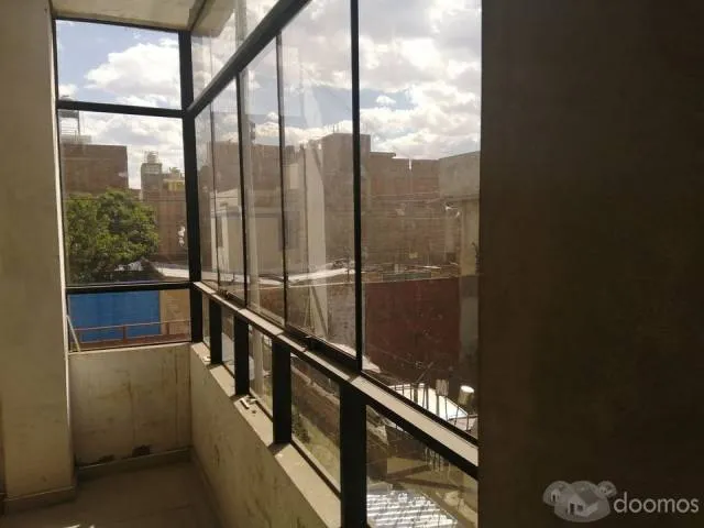 ALQUILO LOCALES EN EN ZONA ALTAMENTE COMERCIAL Y DE TRAFICO VEHICULAR INTENSO - 3