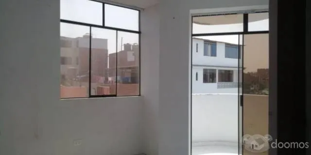 SE ALQUILA GRANDE Y LUMINOSO DEPARTAMENTO EN SAN MARTIN DE PORRES — foto 3